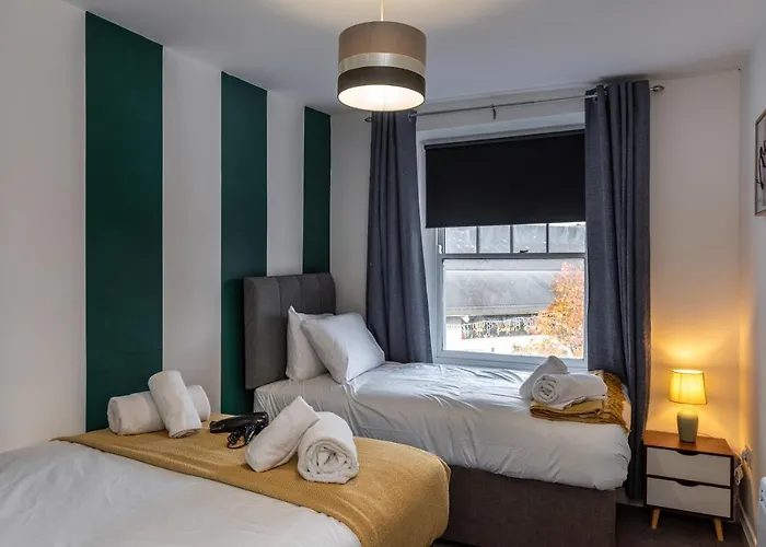 Croft Road Apartments