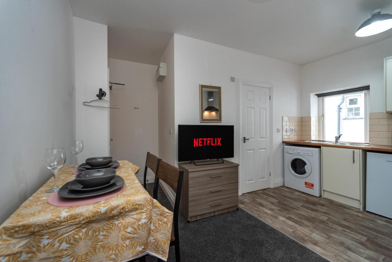 Croft Road Apartment Neath