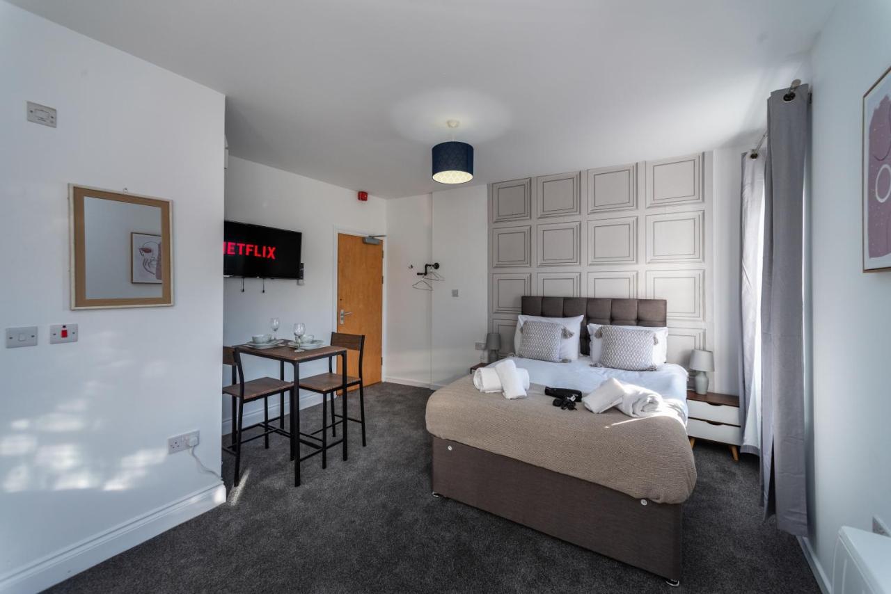 Croft Road Apartment